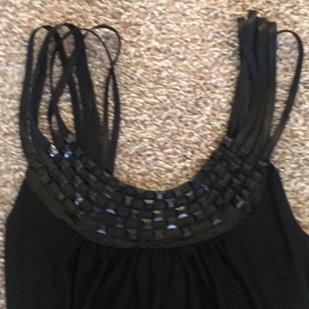 Classy Tank - Picture 3 of 3
